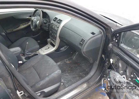 2010 Toyota Corolla S из США, поврежденный, VIN 2T1BU4EE5AC288971